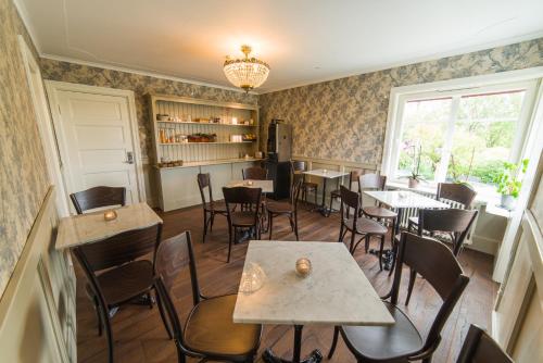 บริการและสิ่งอำนวยความสะดวก, Hotell Stensborg in เช็ลเลฟเทโอ