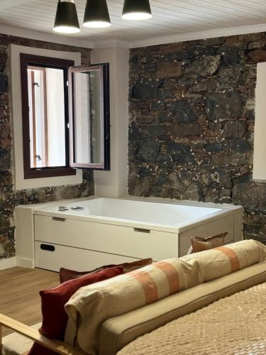 Aprosmeno House 6 in Agros