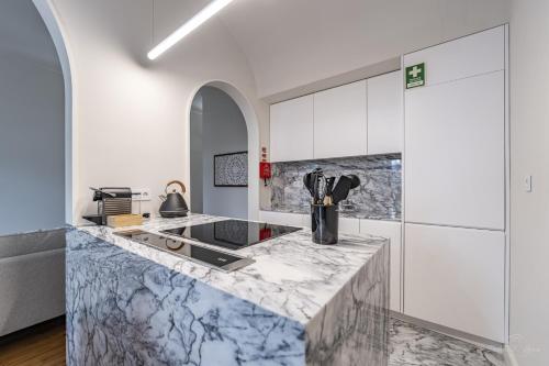 Nomad's Family - 3BDR Charming Hideouts Porto - image 3