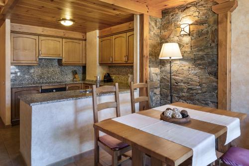 Apartaments Els Llacs - image 6