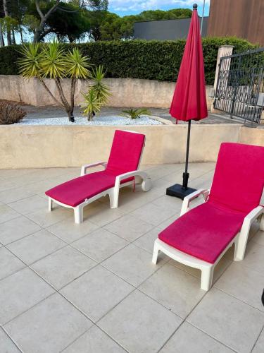 La Pinede appartement T2 acces piscine in Capitou