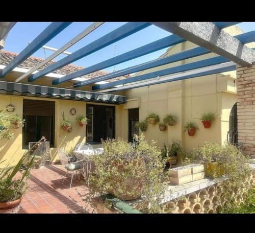 Family home with pool and garden in Tudela center in Tudela