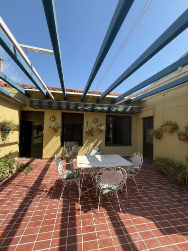 Family home with pool and garden in Tudela center in Tudela