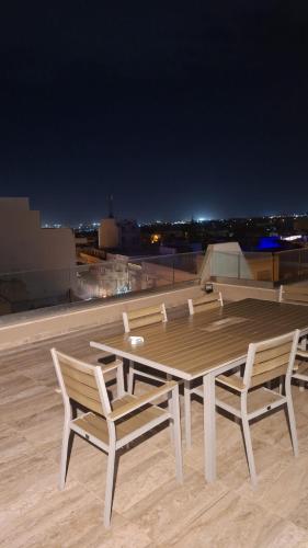Modern Penthouse XXL Terrace in Аттард