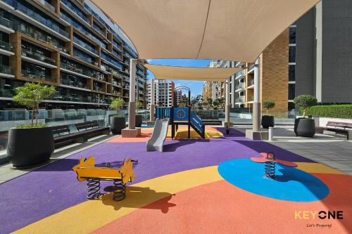 Stylish Riviera Studio Near Downtown - image 6