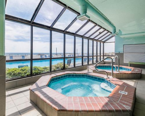 Phoenix X 611 in Perdido Beach