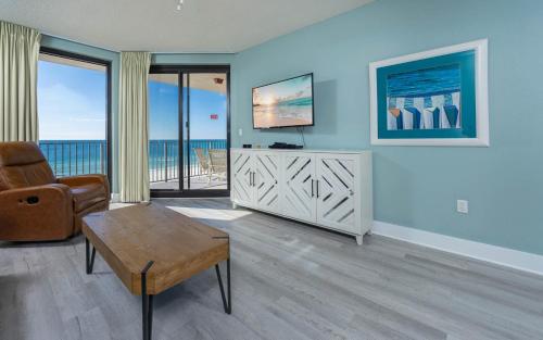 Phoenix X 611 in Perdido Beach