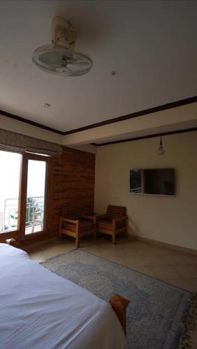 Hotel Hilla and Apartments Nathia Gali - main image