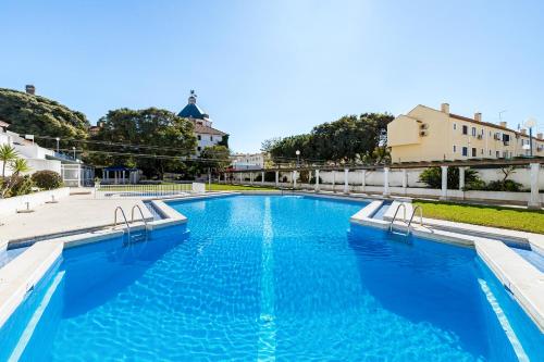Piscina, Algardia Marina Parque by Garvetur in Vilamoura Waterfront