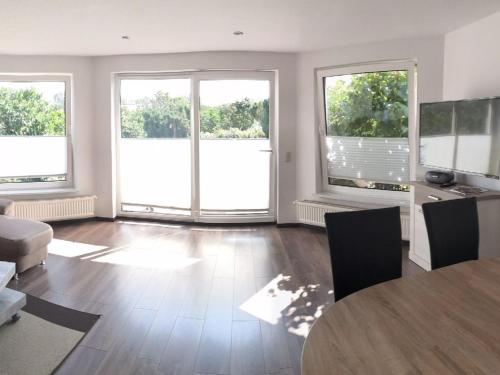 Holiday Home Modern ausgestattetes Ferienhaus mit Terrasse by Interhome in Bergen auf Rugen