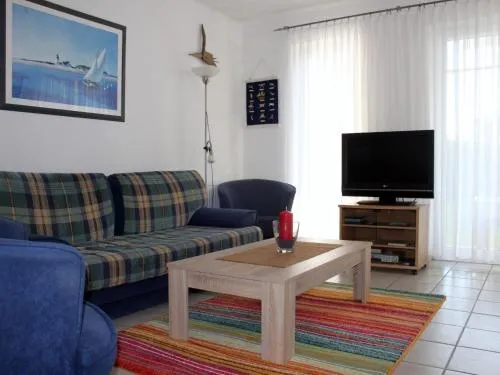 Apartment Strandnahe Wohnung mit Terrasse und Parkplatz by Interhome in Zingst, Deutschland