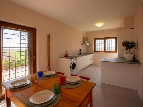 Apartment Neue Wohnung mit 2 Zimmern- Veranda und Pool by Interhome in Belvedere Ostrense