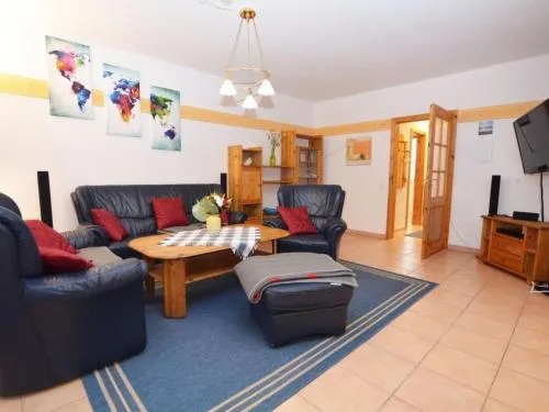 Holiday Home Haushälfte Lütt Holland in Büsum by Interhome in Büsum, Deutschland