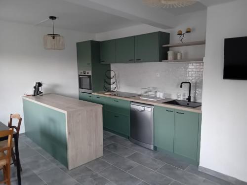 Logement au calme, 2 chambres, Mondragon gîte à louer Mondragon