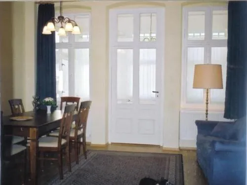 Apartment in Gründerzeitvilla in Strandnähe by Interhome in Ahlbeck, Deutschland