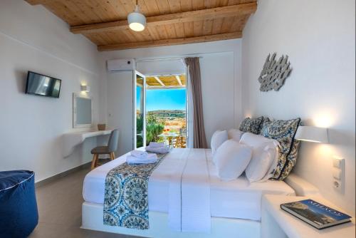Lithos Luxury Rooms (Adults Only) – Adamantas
