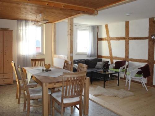 Apartment Wohnung in Creglingen mit Terrasse und Garten by Interhome in 克雷格林根