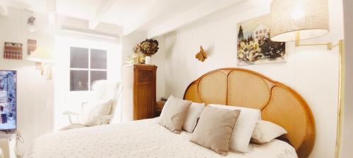 PARIS AUTHENTIC HOUSE open space studio Métro 14 Hôpital Bicêtre, RER B Gentilly - Location saisonnière - Gentilly