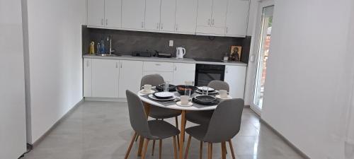 Kjøkken, VIA Vasilija in Vršac industrisone