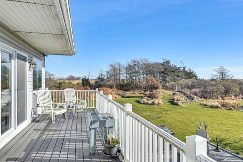 1 Block to Bellport Bay! Scenic Hamptons Hideaway in Shirley (NY)