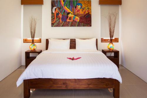 Three-Bedroom Villa with Private Pool and Garden image 10