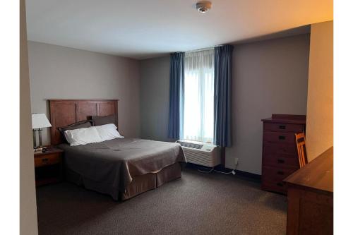 Pleasant Night Inn- carthage NY - image 11