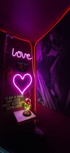 Love Room Chambre Privée Chez Habitant proche gare rer 5 minute à pied - Pension de famille - Aulnay-sous-Bois