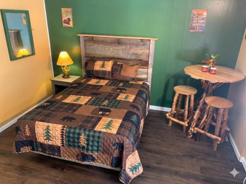 Motel Montreal - image 4