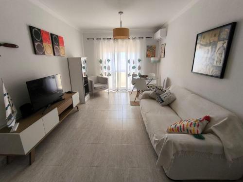 Excelente Apartamento Mar e Serra- Alvor – khách sạn tại Marachique