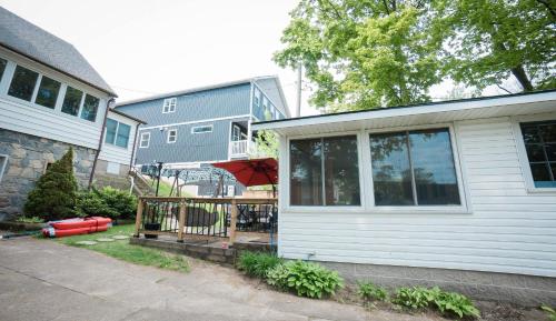 Cottage on Crystal Beach 3BR & BBQ in Fort Erie (Ontario)