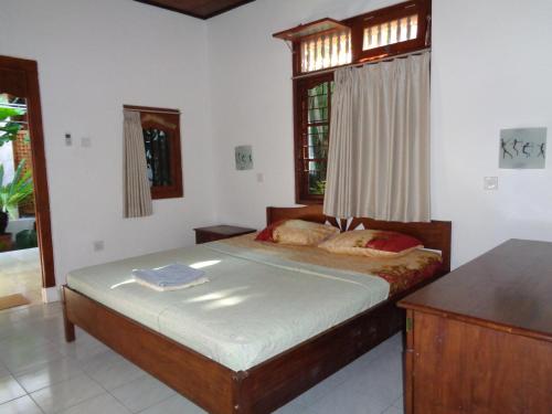 Yulia 1 – Sanur, CO