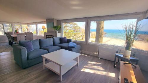 Crystal Beach Waterfront Cottage - Sunset Views in 伊利堡