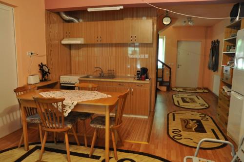 Iekārtas, Cabana Ovidiu in Riu De Mori