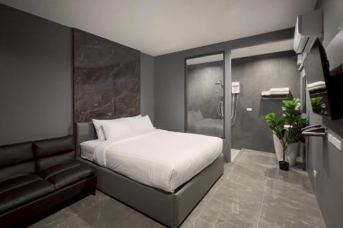 HK Villa Resort, Bangkok