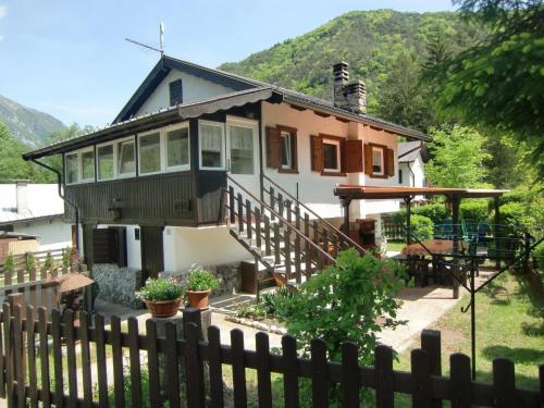 Holiday Home Freistehendes Haus mit eingezäuntem Privatgarten by Interhome