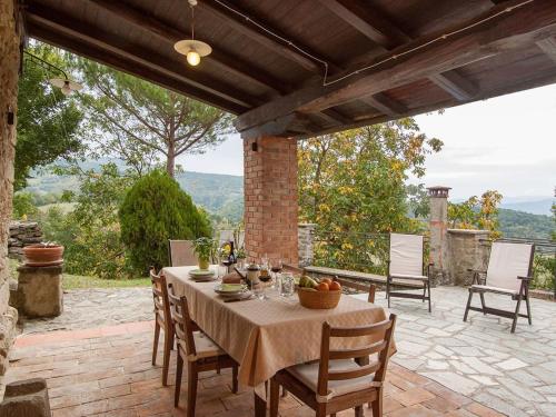 Holiday Home Geranei Haus mit Schwimmbad zwischen Florenz und by Interhome