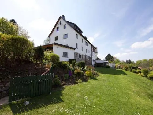 Apartment Helle und moderne Ferienwohnung mit Terrasse by Interhome in Crostau, Deutschland