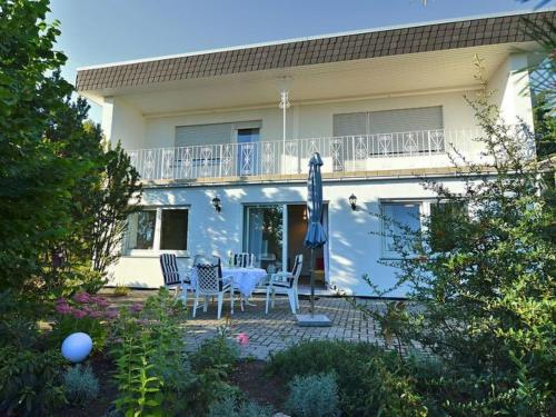 Apartment Idyll mit Loggia und Garten by Interhome in Homberg (Efze)