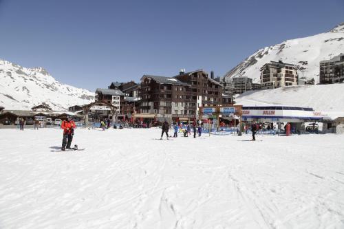 Résidence Odalys Le Rond Point Des Pistes - image 12