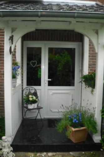 Apartment Modernisierte Ferienwohnung mit Balkon by Interhome in Lurschau