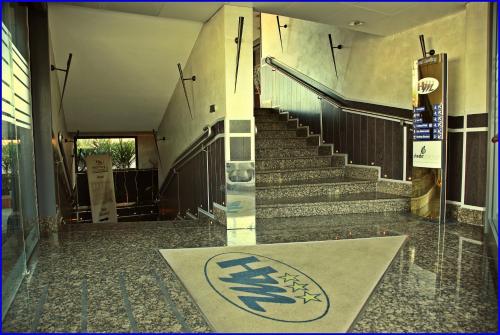 Hotel Meeting - image 4