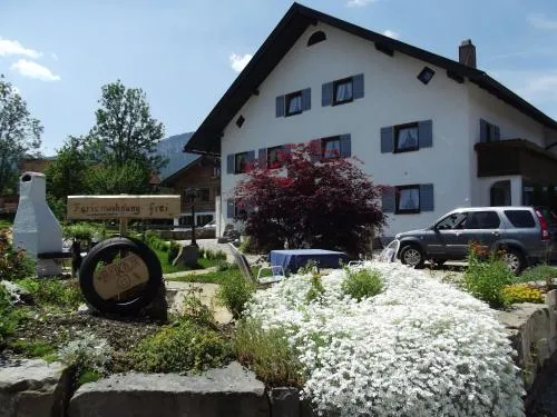 Apartment Gemütliche Ferienwohnung in urigem Bauernhaus by Interhome in Berg, Deutschland
