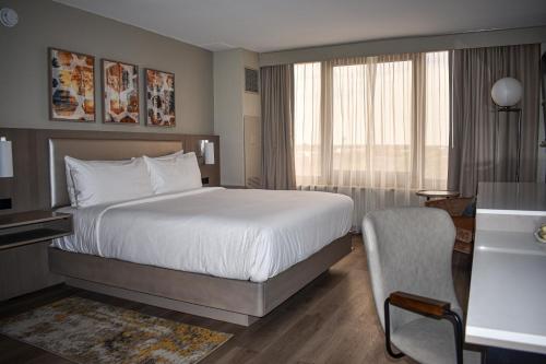 DoubleTree by Hilton Chicago - Oak Brook - image 6