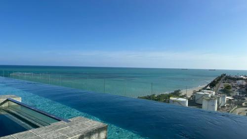 High Standard Studio Side Sea View Balcony Pajuçara New Time 524 – khách sạn tại Ponta da Terra