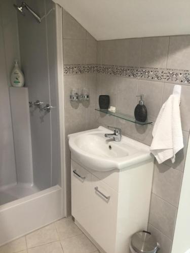 Skyescape on Northshore Queen Bedroom in Boat Harbour
