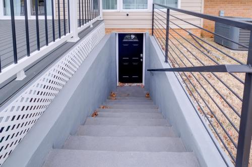 Work and Explore, Cozy Unit 5 Mi to UMD! in Lanham (MD)