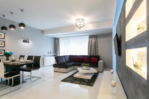 One-Bedroom Apartment (5 Adults) image 6