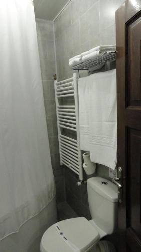 Relax Comfort Suites Hotel - image 5