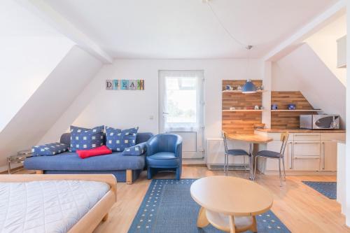 Ferienhof Karl's Ruhe, Ferienwohnung 03 in Boltenhagen, Deutschland