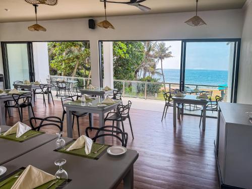 Restaurant, Mask & Tide - Jetwing Select in Hikkaduwa